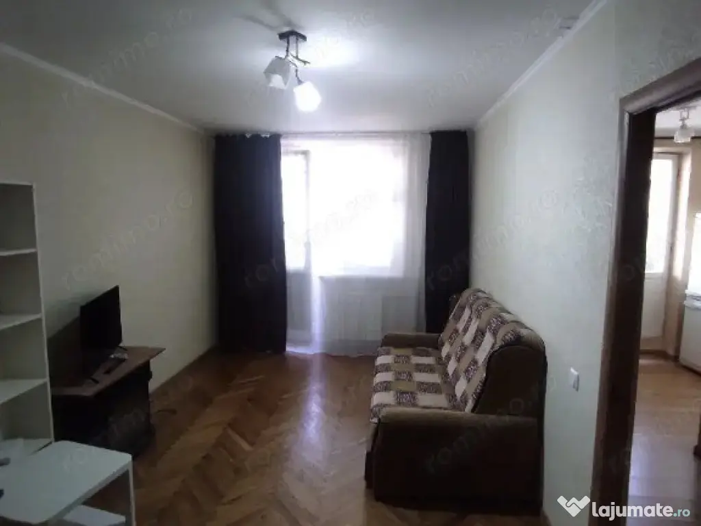 Garsoniera zona Pajura