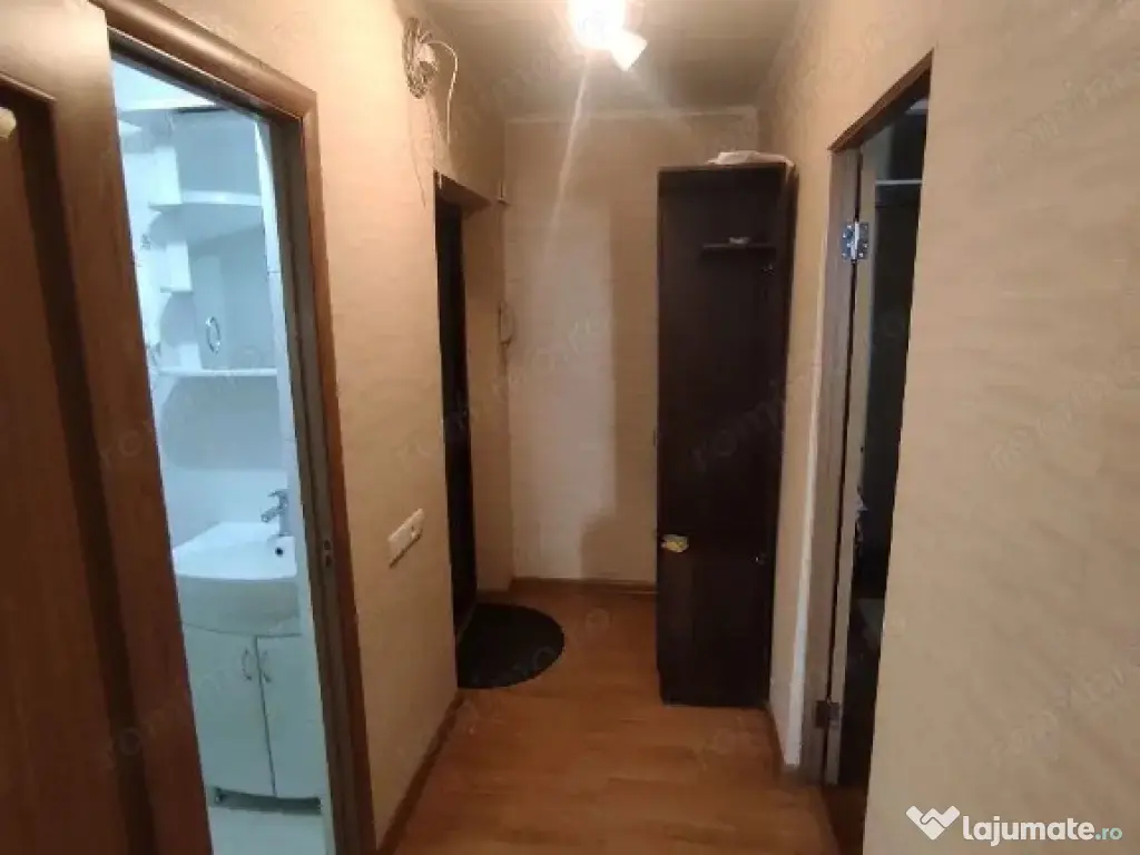 Garsoniera zona Pajura