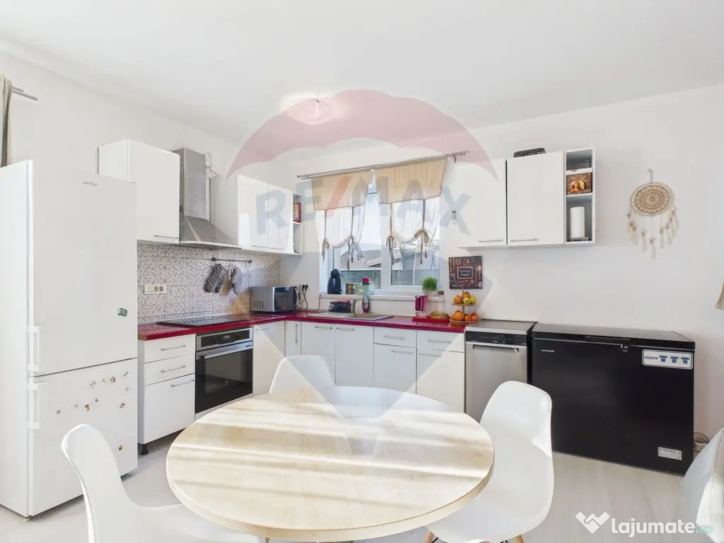 Casa moderna cu 4 camere de vanzare Buftea 