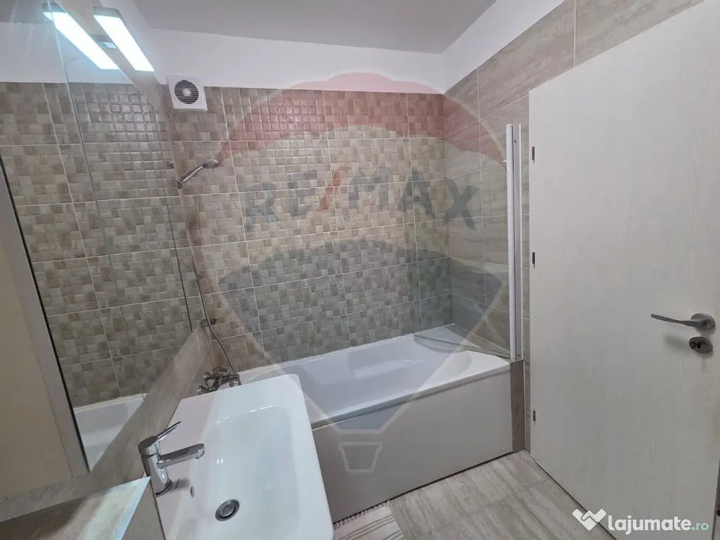 Apartament cu 3 camere in complexul Grand Hill Residence ... 