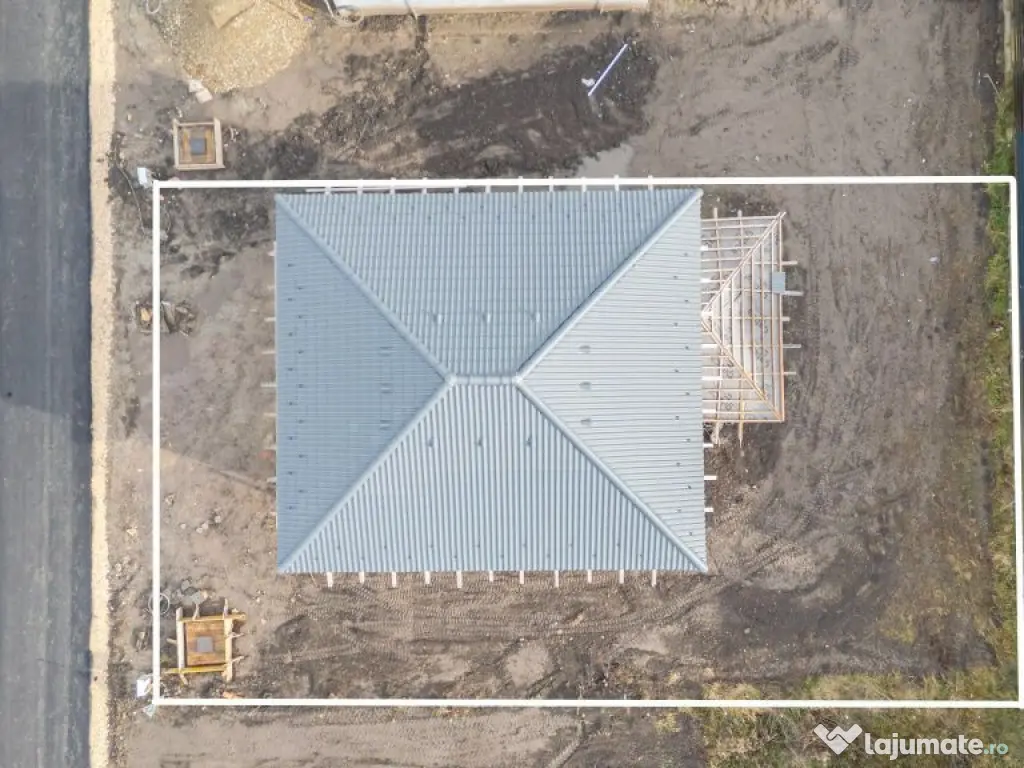 Vânzare Casă Individuală 134 mp, acces asfaltat și to... 