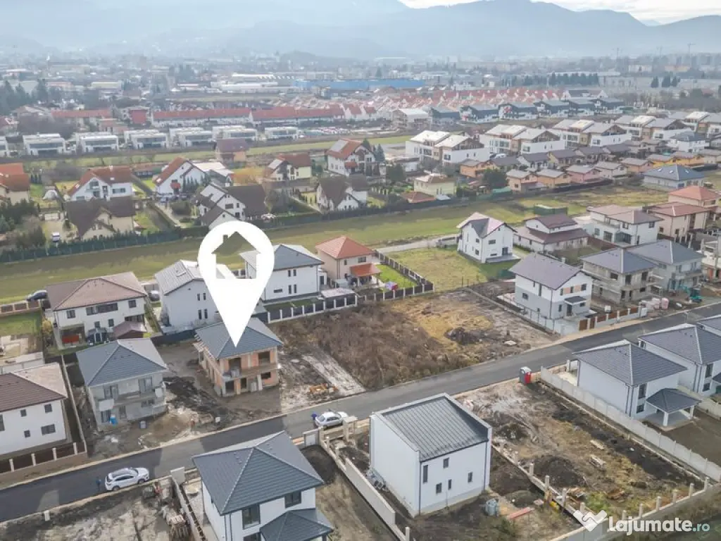 Vânzare Casă Individuală 134 mp, acces asfaltat și to... 