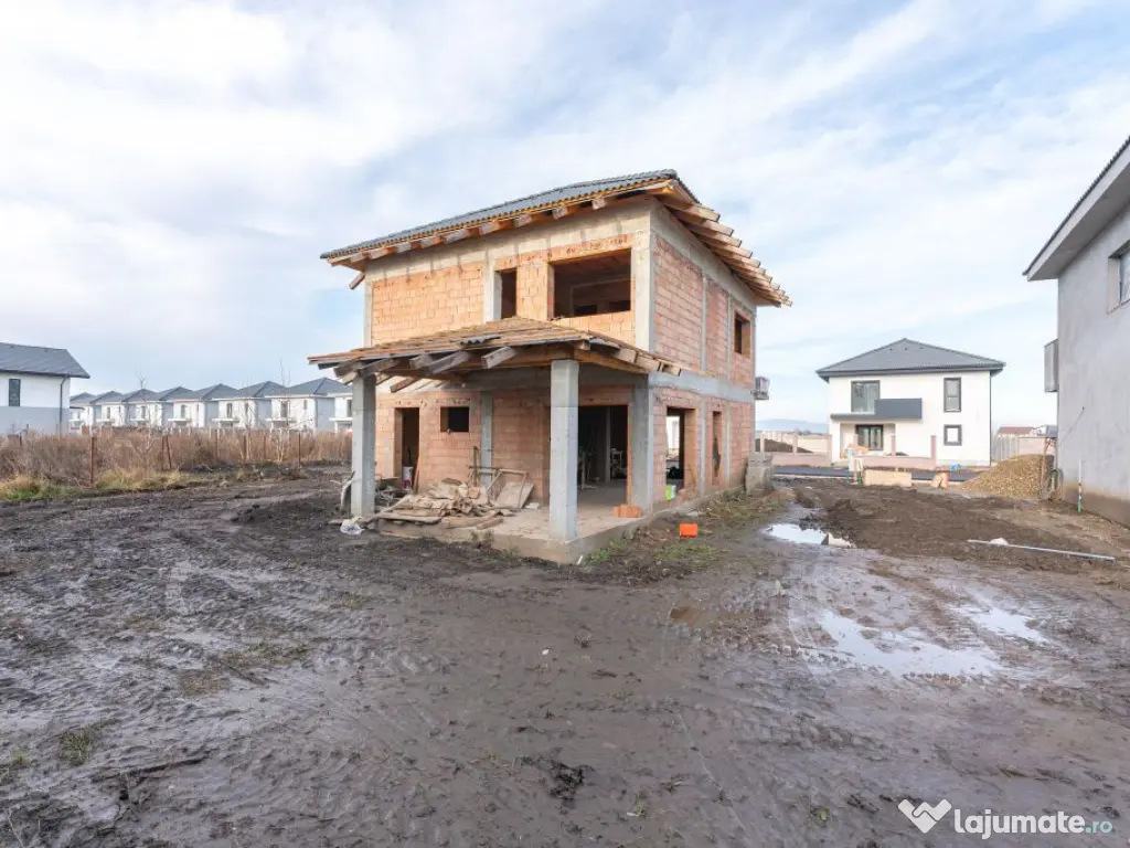 Vânzare Casă Individuală 134 mp, acces asfaltat și to... 