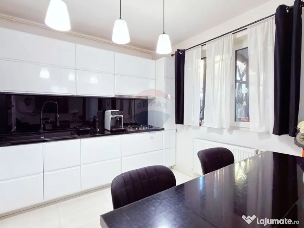 Vila 4 camere Ariesului | Teren 251 mp | 2 parcari | 10 m... 