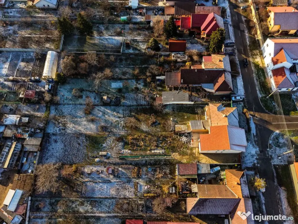 Casă nouă cu etaj semifinalizată în Aradul Nou 