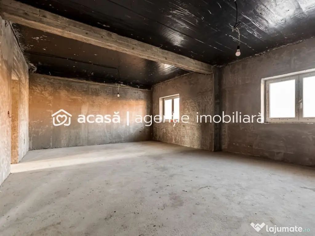 Casă nouă cu etaj semifinalizată în Aradul Nou 