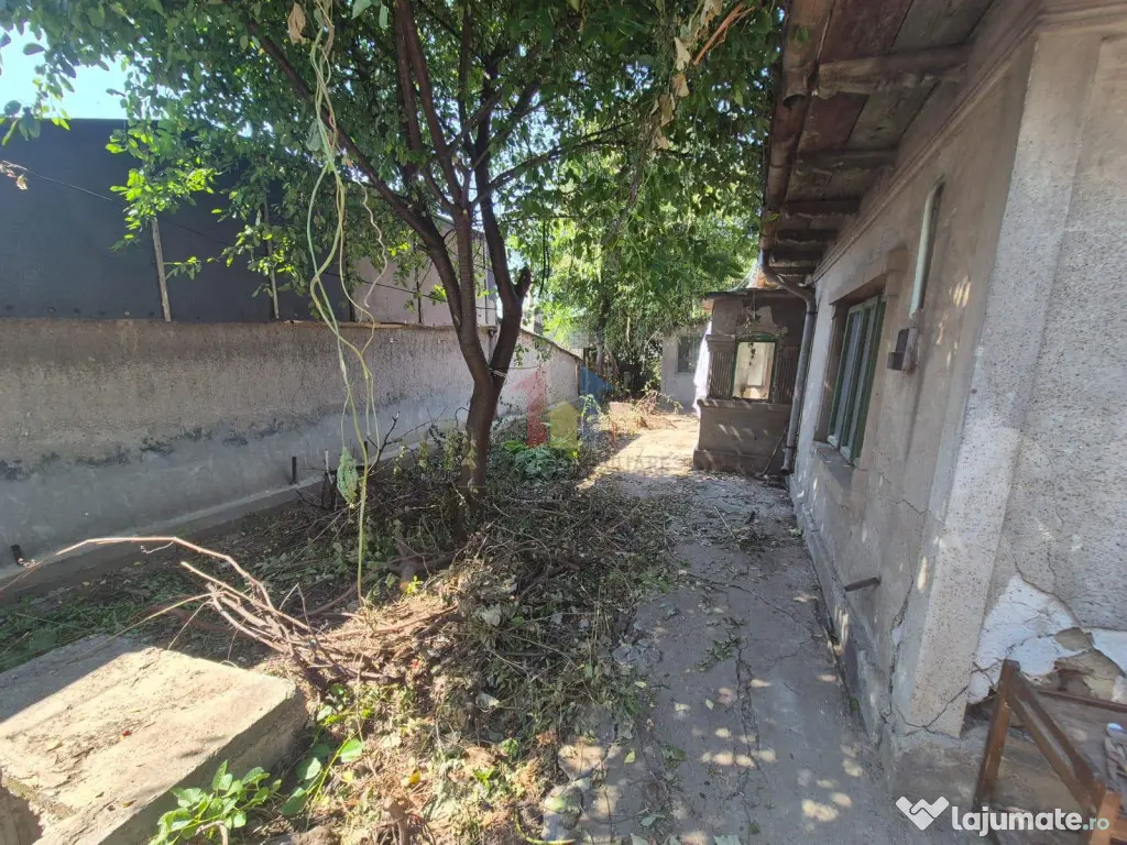 Teren 300 mp cu utilitati, deschidere 10 m, Chercea