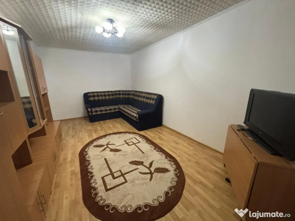 Apartament cu 3 camere, suprafata generoasa de 74 mp, la baz 