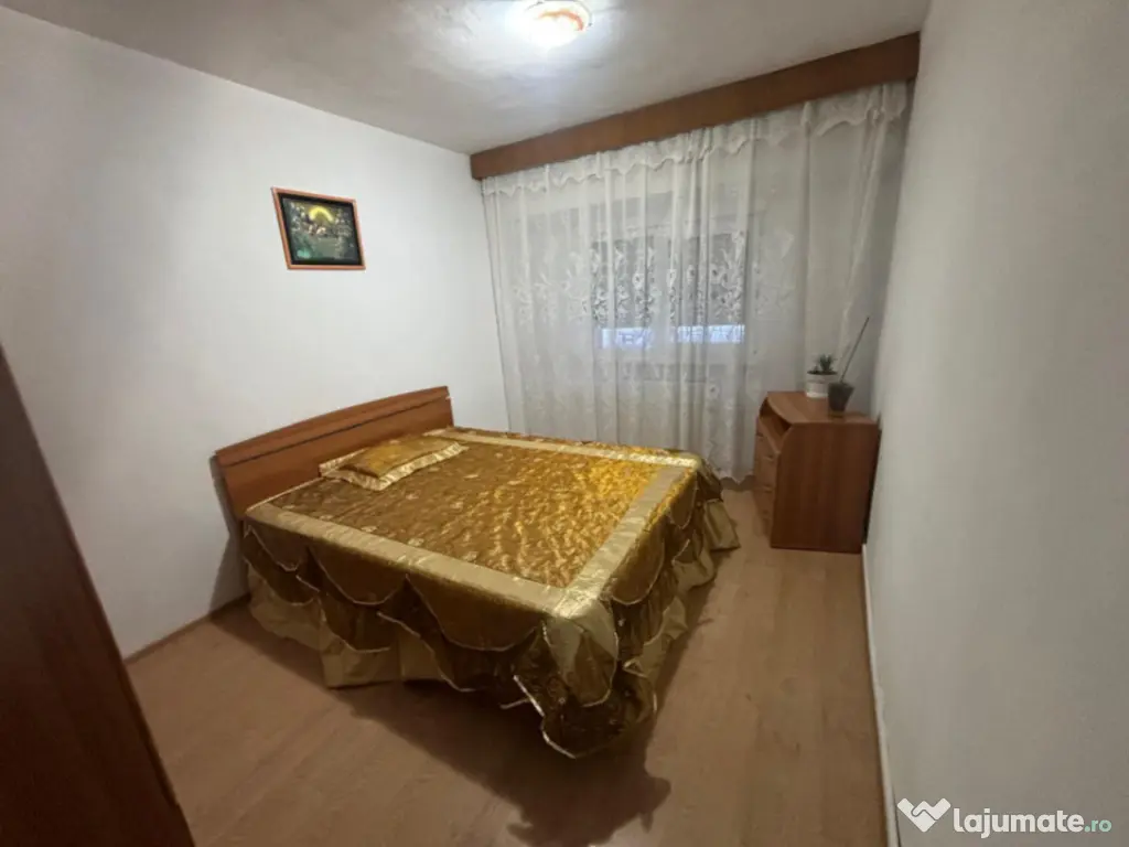 Apartament cu 3 camere, suprafata generoasa de 74 mp, la baz 