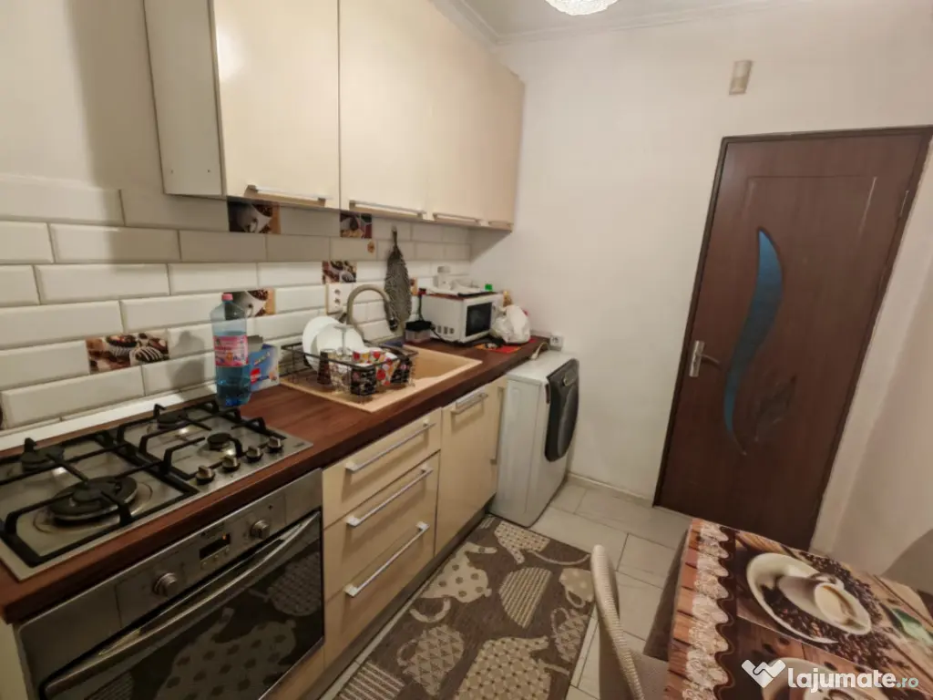 Apartament 2 camere de vanzare, complet utilat si mobilat, i 