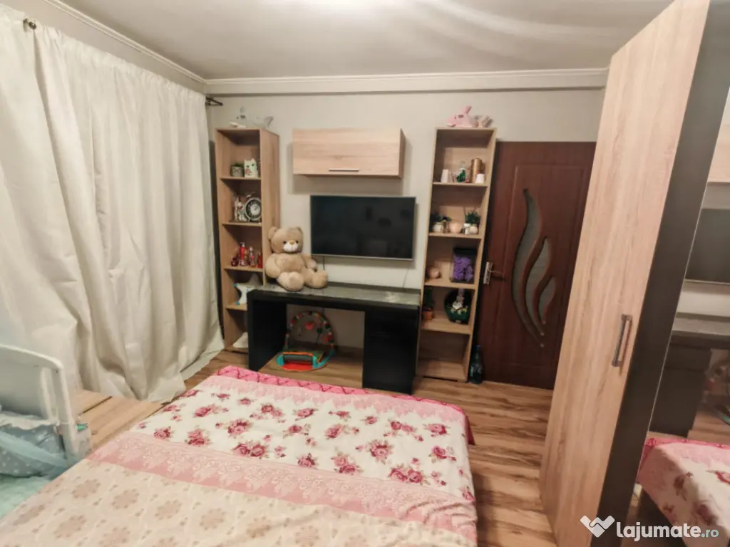 Apartament 2 camere de vanzare, complet utilat si mobilat, i 