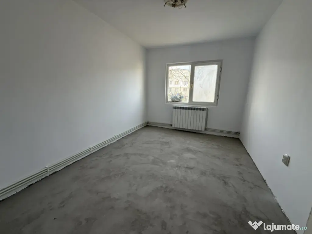 Vest - 2 camere, etaj 2, centrala gaz 