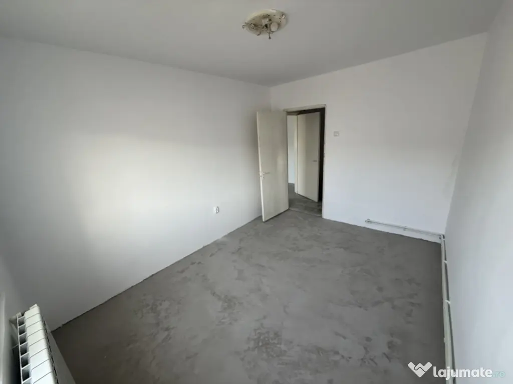 Vest - 2 camere, etaj 2, centrala gaz 