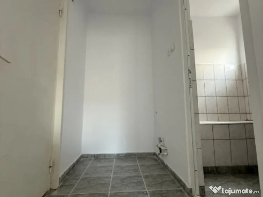 Vest - 2 camere, etaj 2, centrala gaz 