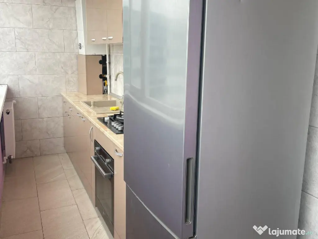 Garsoniera de vanzare\mobilata si utilata complet 