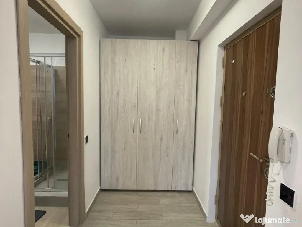 Garsoniera de vanzare\mobilata si utilata complet 