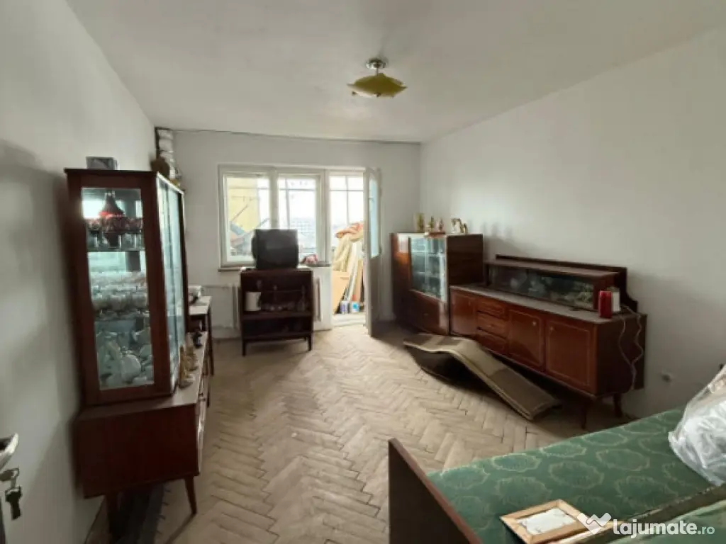 Apartament 3 camere, 70.40 mp, zona Calea București