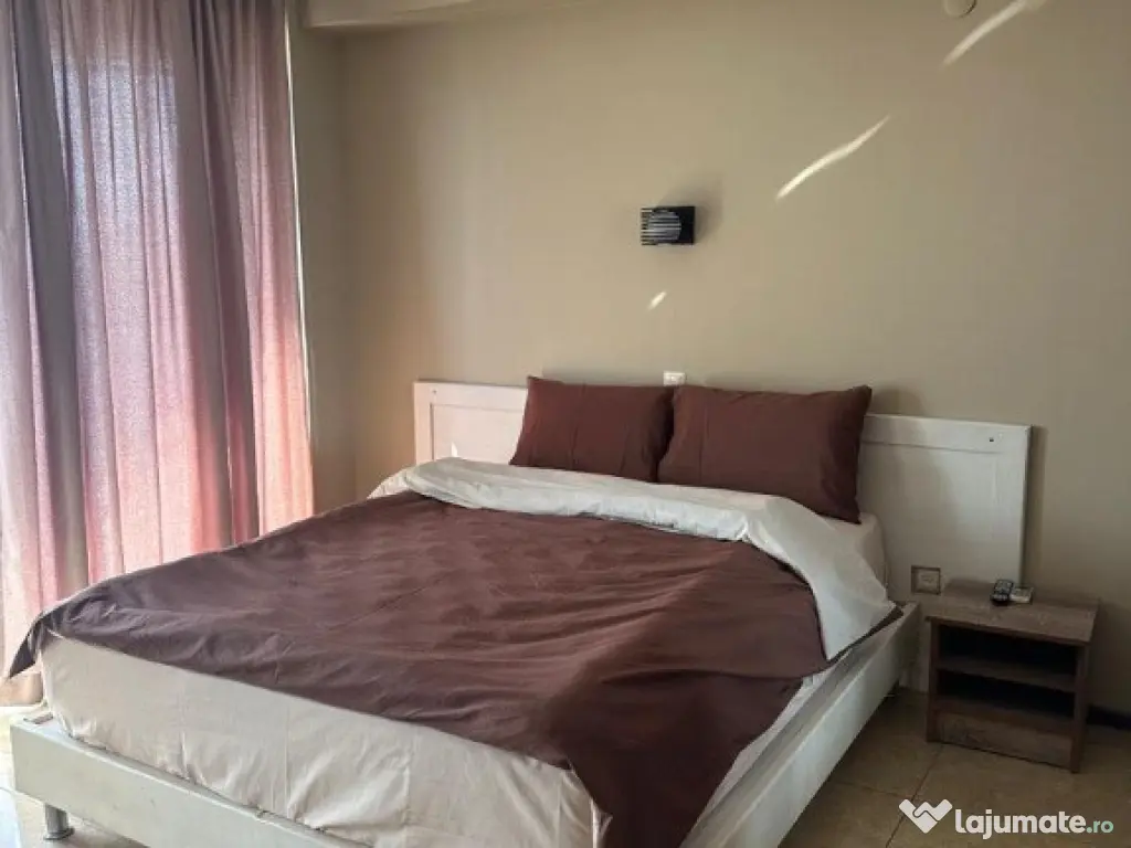 Garsoniera metrou Titan