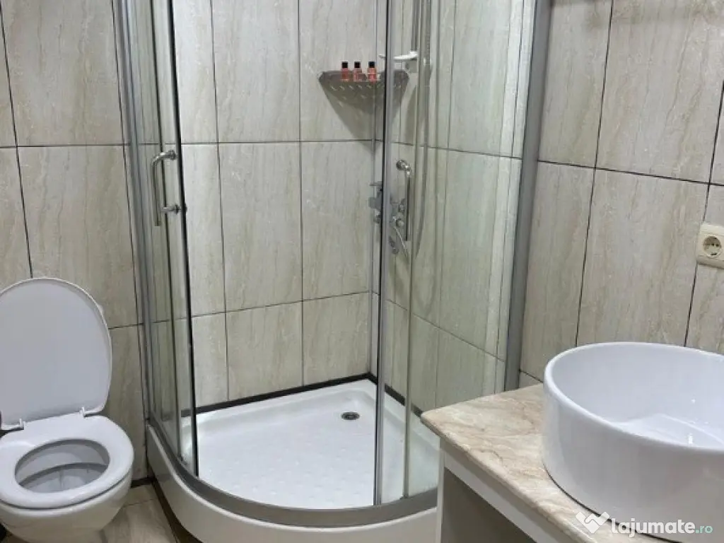 Garsoniera metrou Titan