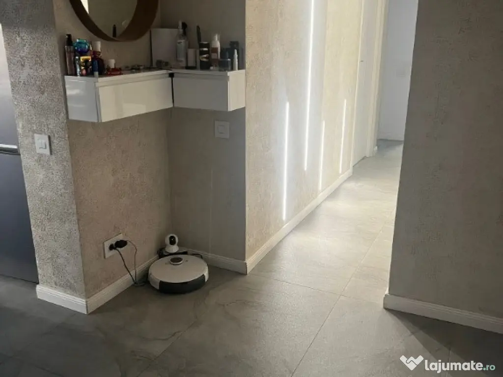 Apartament 3 camere zona Berceni ,Aparatorii Patriei cu centrala 