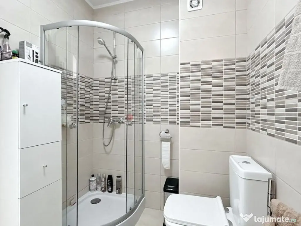 Parc si Facilitati in Zona