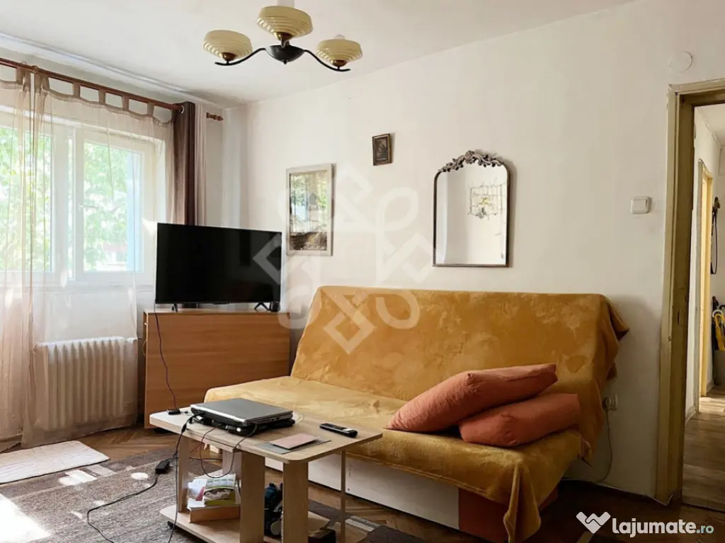 Apartament cu 3 camere la etajul 2 in Nufarul 