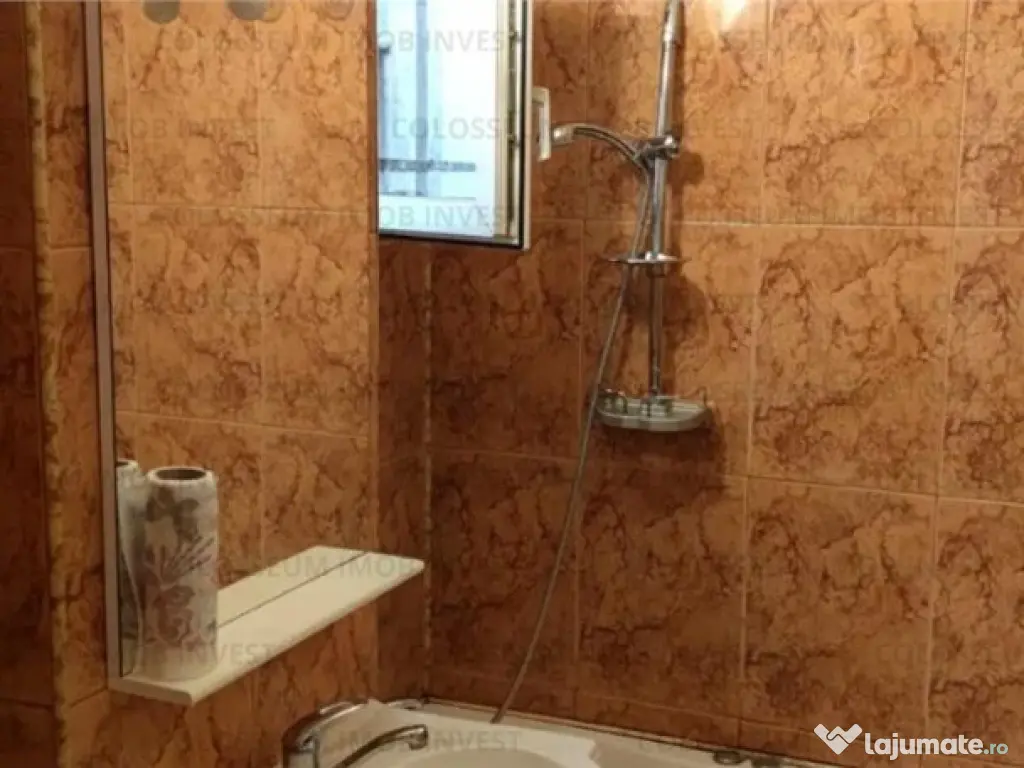 Apartament 3 camere, decomandat - zona Astra 