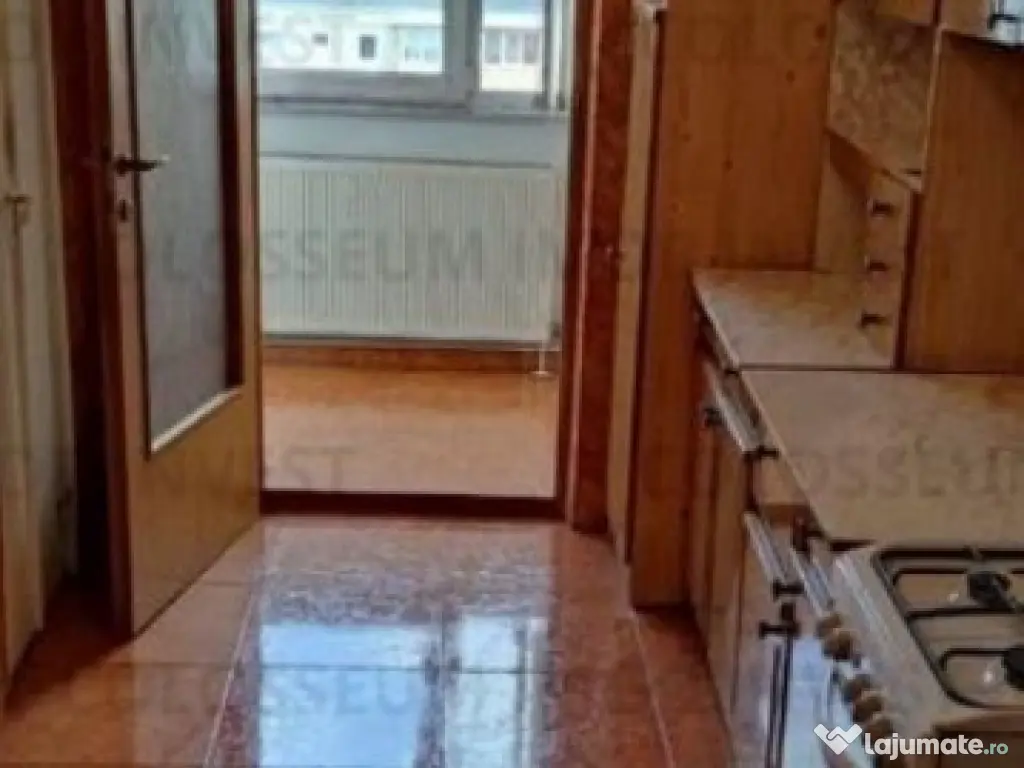 Apartament 3 camere, decomandat - zona Astra 