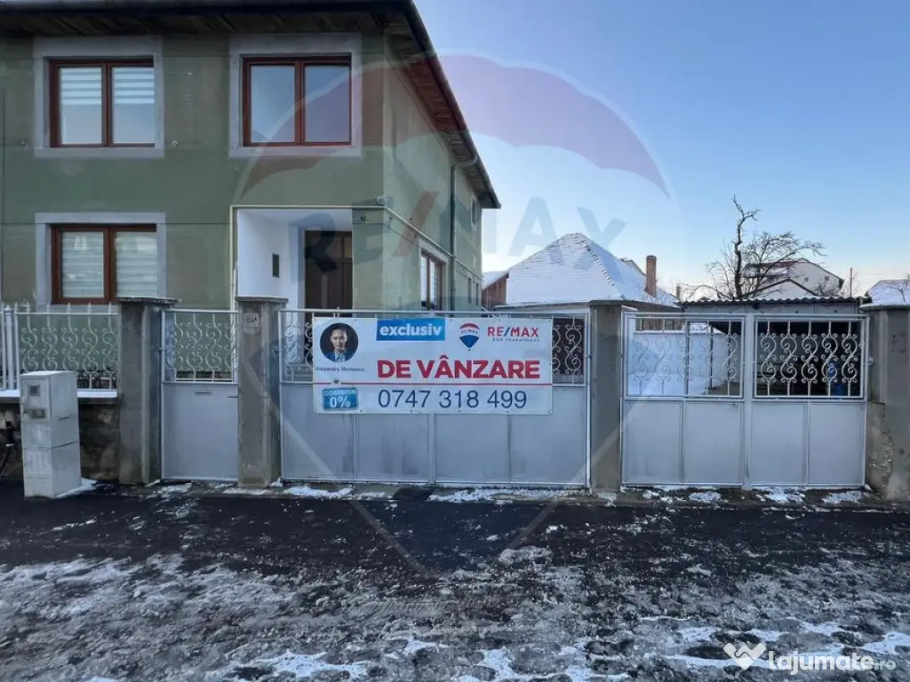 Casă cu 3 camere de vânzare Calea Dumbravii 