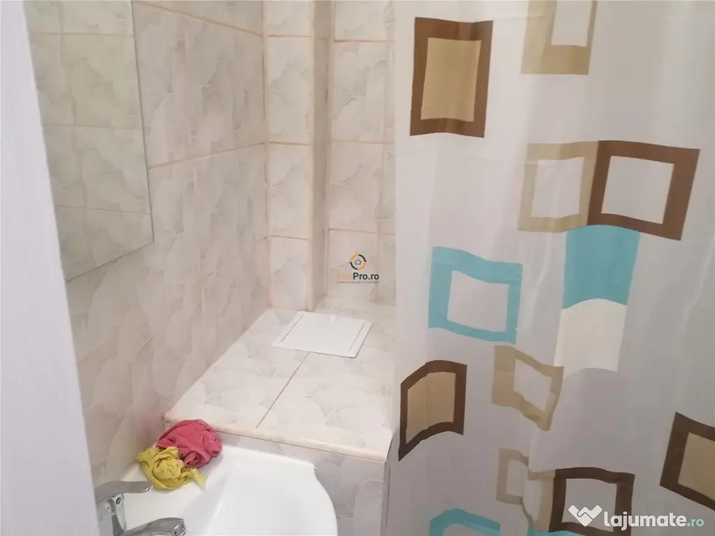 Proprietar Decomandat Etaj 1 Centrala Bloc Izolat