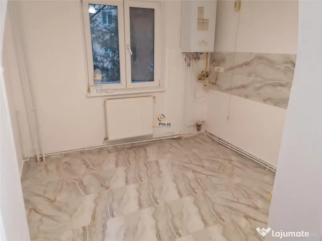 Proprietar Decomandat Etaj 1 Centrala Bloc Izolat