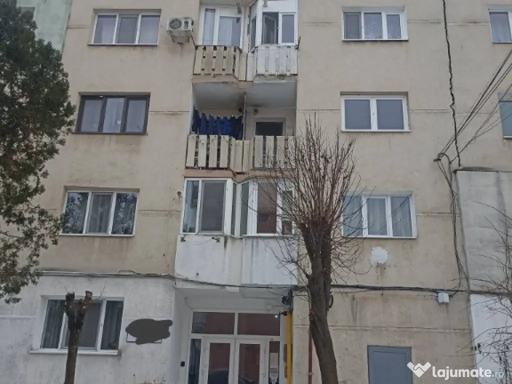 De vânzare apartament cu 2 camere în Sfântu Gheorghe