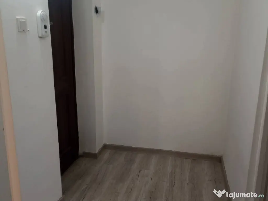 De vânzare apartament cu 2 camere în Sfântu Gheorghe