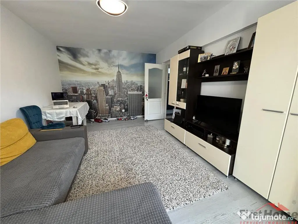 Apartament 4 camere, 82mp, zona Centrala - Pompieri, etaj 3