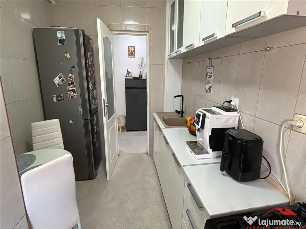 Apartament 4 camere, 82mp, zona Centrala - Pompieri, etaj 3