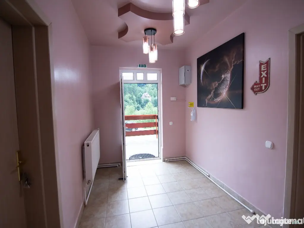 Vila / Pensiune 12 Camere - Afacere la Cheie- Predeal Cla 