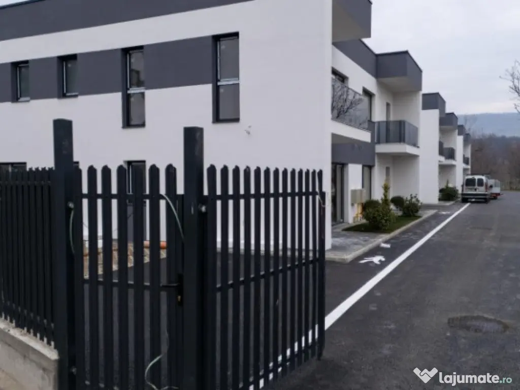 Casă duplex nouă, 133 mp, zonă liniștită, acces rapid Cluj-Floresti 