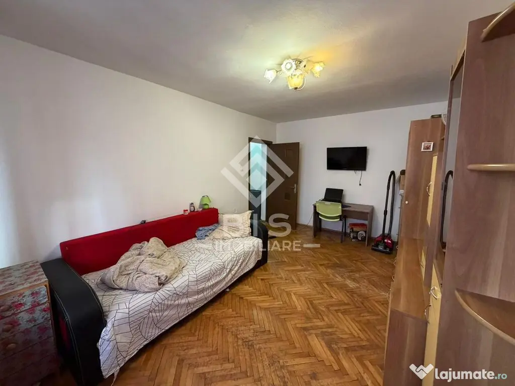 Apartament de vanzare - zona centrala