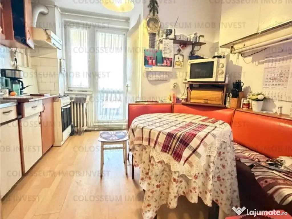 Apartament 3 camere, decomandat - zona Astra 