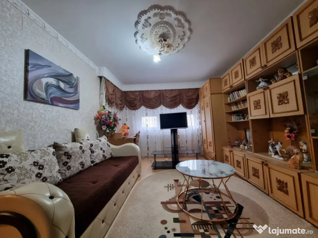 Arena Mall- 22 Decembrie- 2 camere decomandate- prima închi 