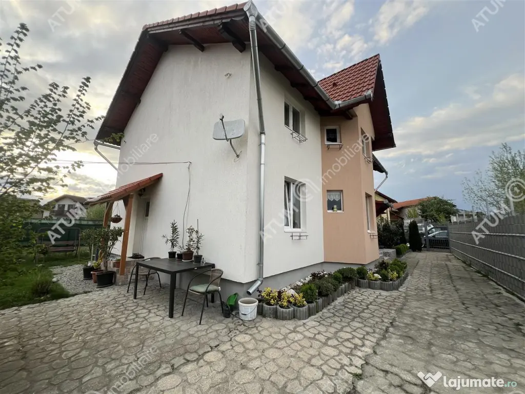 Casa individuala cu 5 camere si 3 bai cu teren de 356 mp zon 