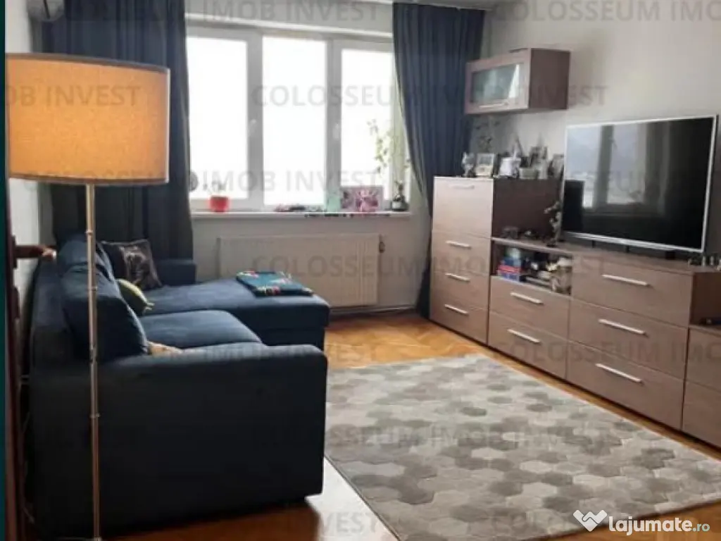 Apartament 3 camere, decomandat - zona Vlahuta 