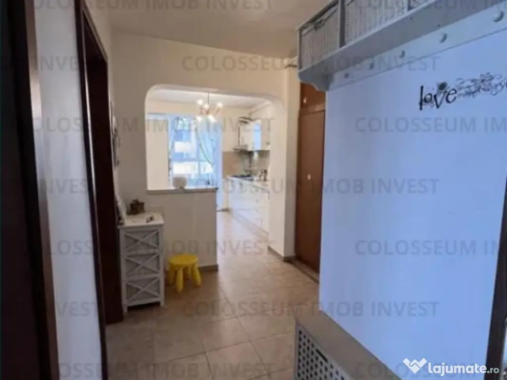 Apartament 3 camere, decomandat - zona Vlahuta 