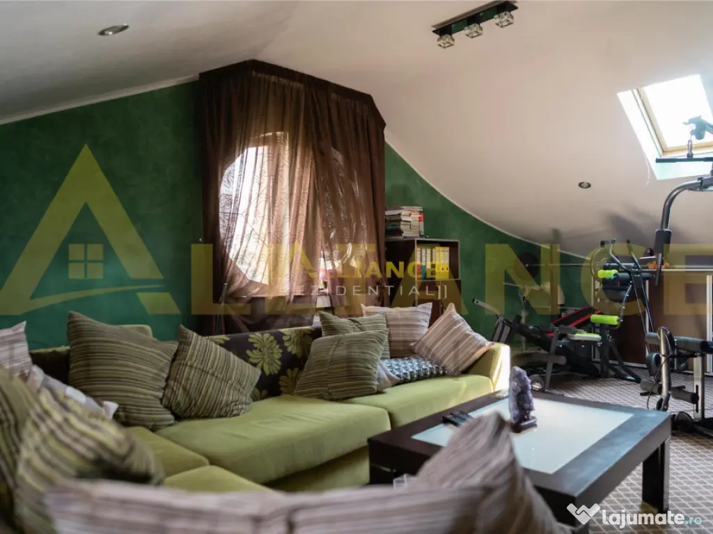 Casa Individuala - 766mp - Piscina si foisor- 7 camere 7 bai 