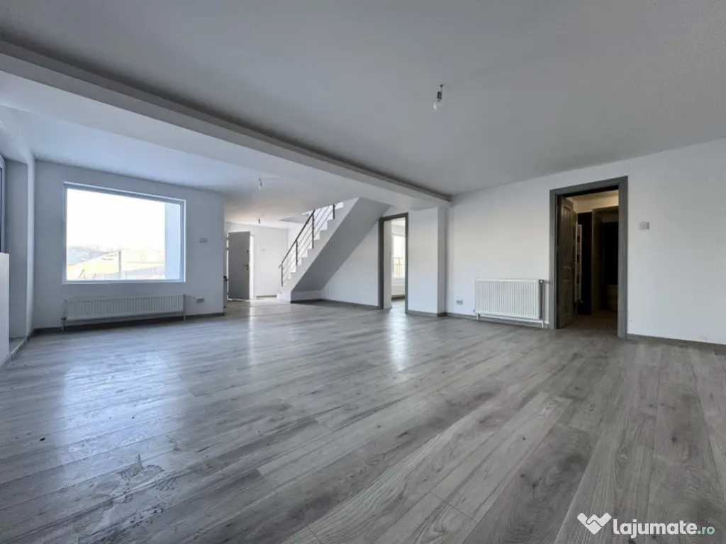 Vilă spațioasă, ideală pentru două familii, preț excel 