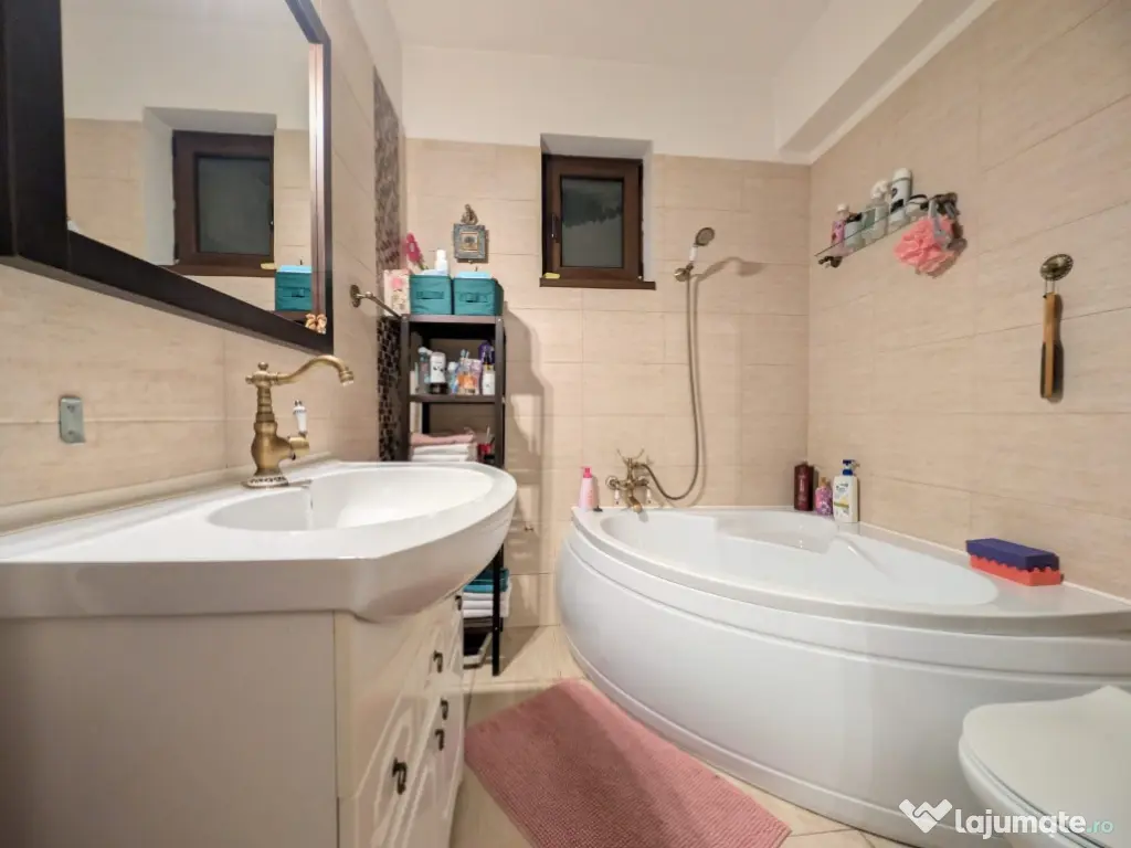 Apartament 2 camere si curte | Zona foarte buna | Mobilat complet 