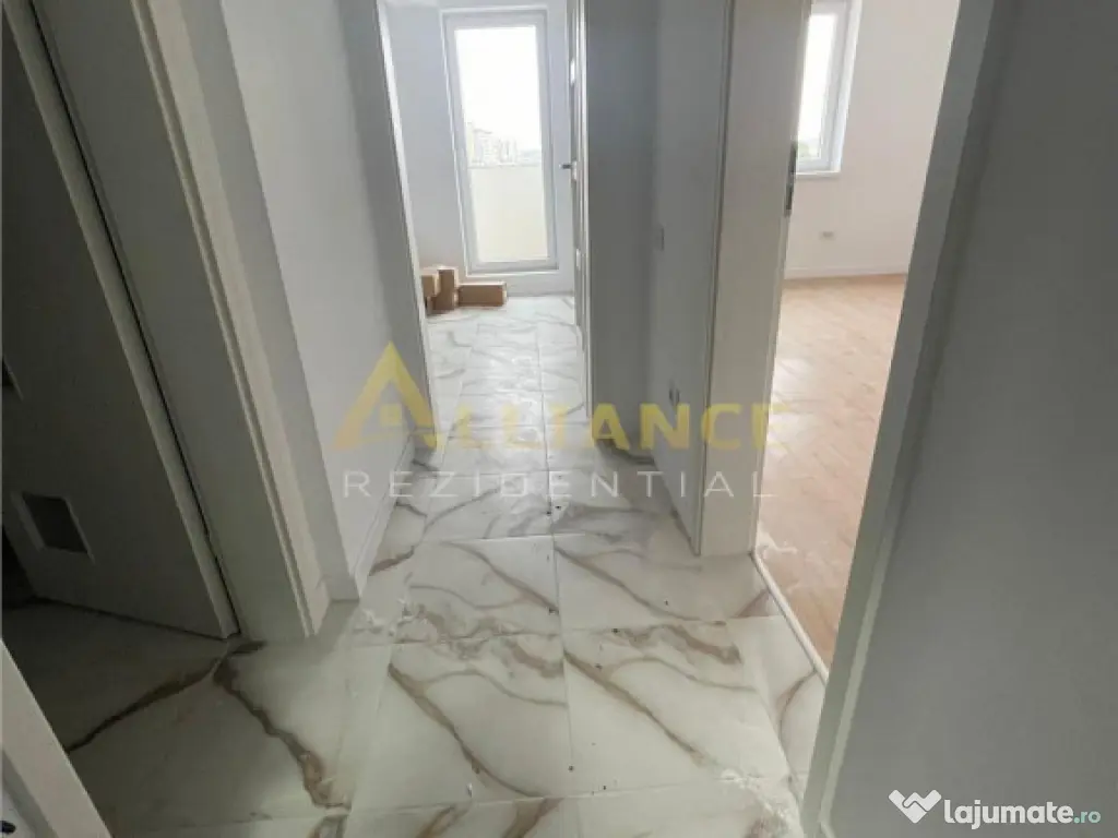 Garsoniera decomandata - Metrou Berceni 