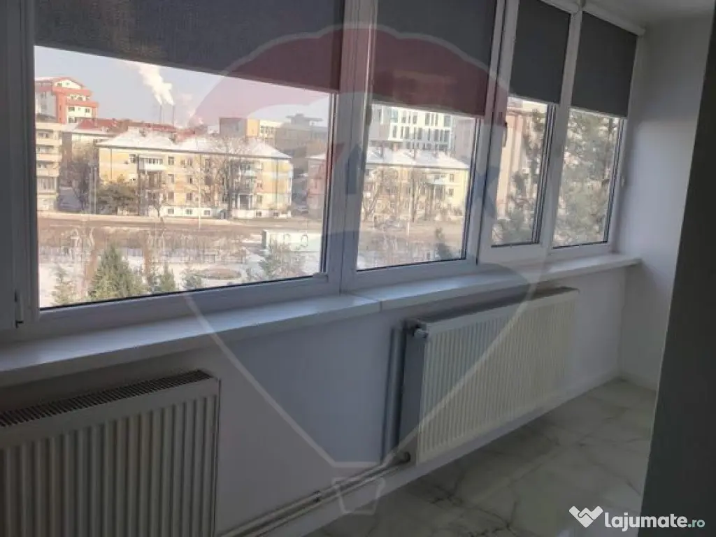 Apartament cu 2 camere de închiriat în zona Central 