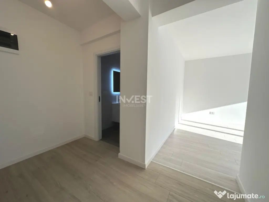 COMISION 0%! 1 CAMERA DECOMANDAT BLOC NOU 