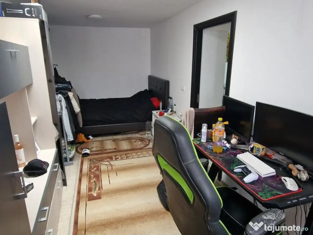 Casa ideal 2 familii, Ovidiu zona primarie. 